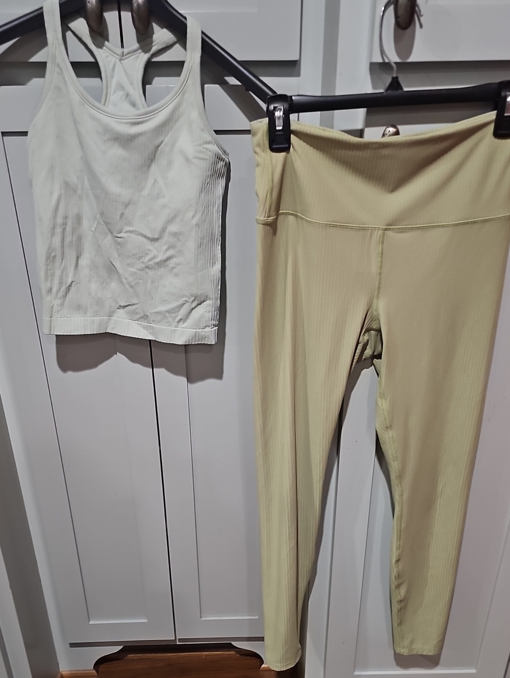 Ribbed High-Waist Leggings Set - Women's Pants%